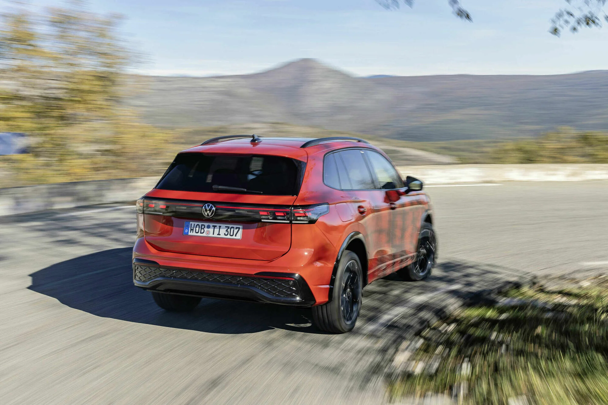 Volkswagen_Tiguan_17665_57492.webp
