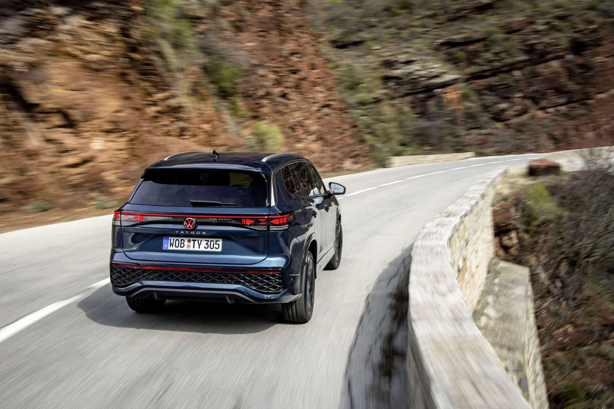 Volkswagen_Tayron_17669_57511.webp