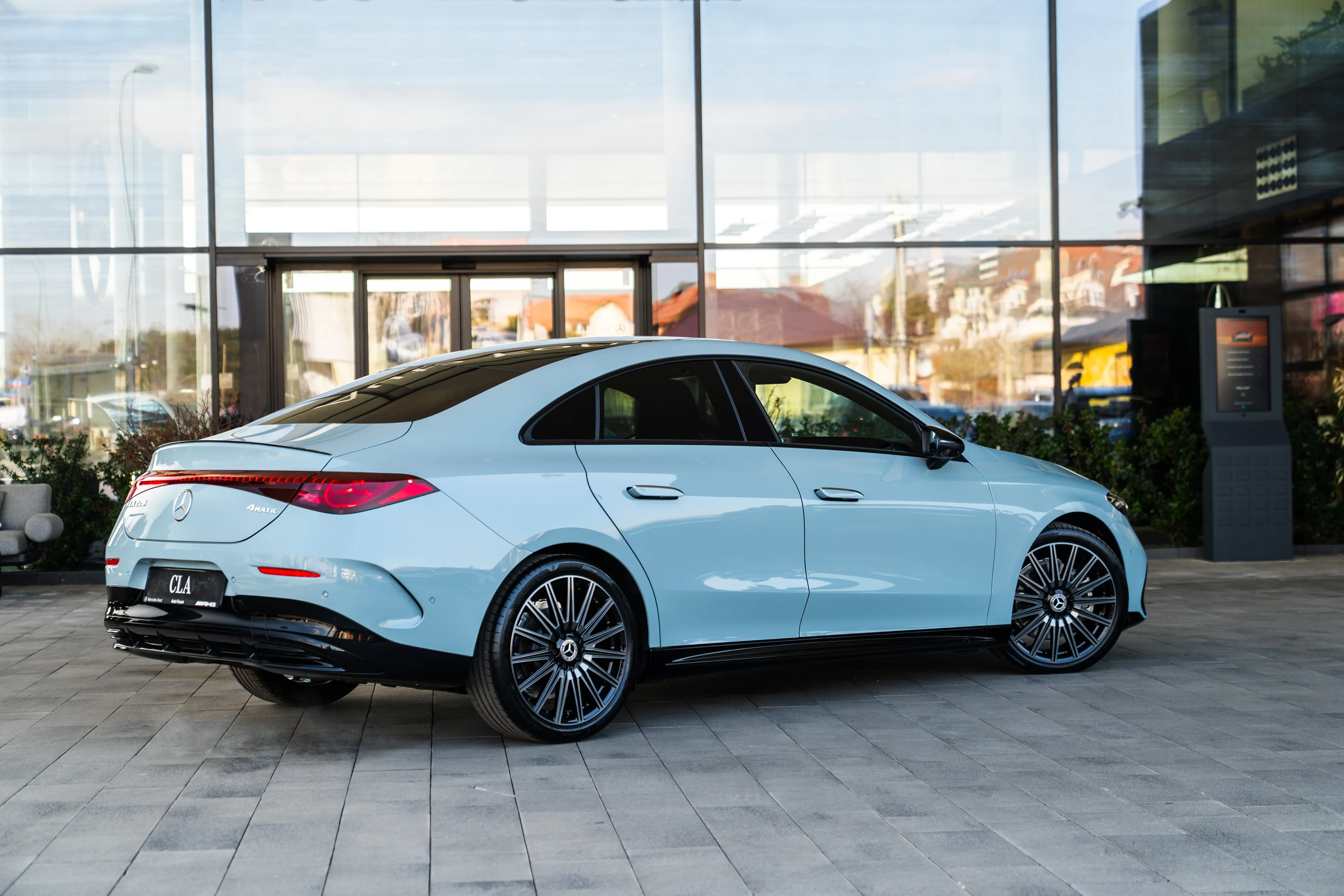 Mercedes_CLA_17852_58303.webp