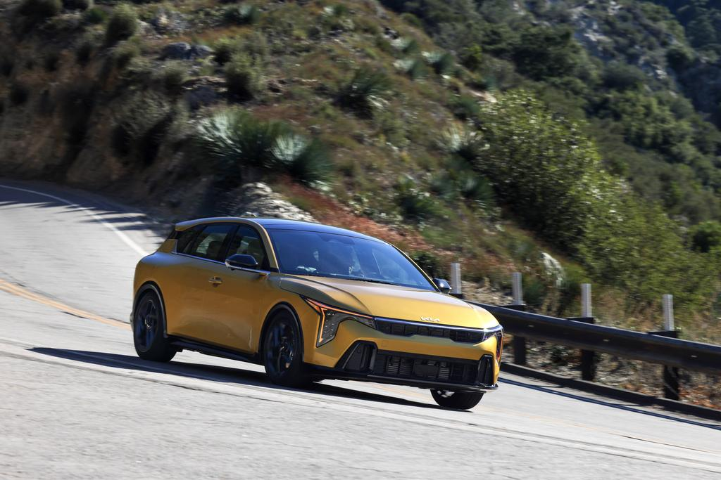 Kia_K4_17883_58552.webp