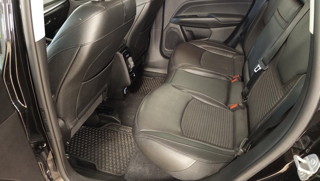 Jeep_Compass_18005_59657.webp