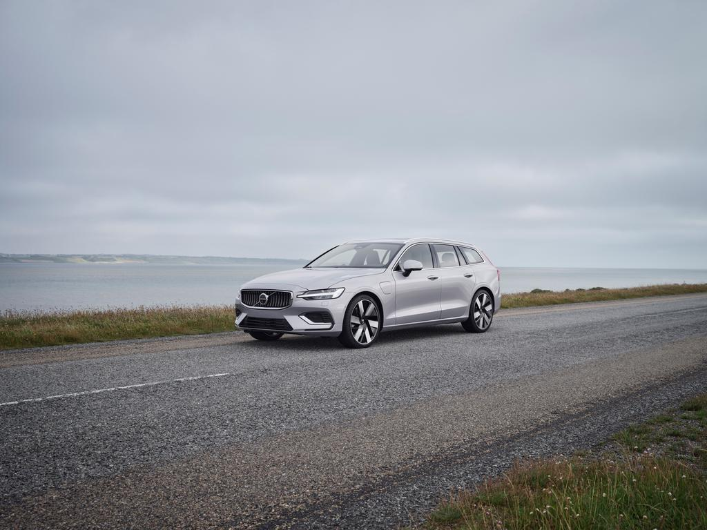 Volvo_V60_18078_60312.webp