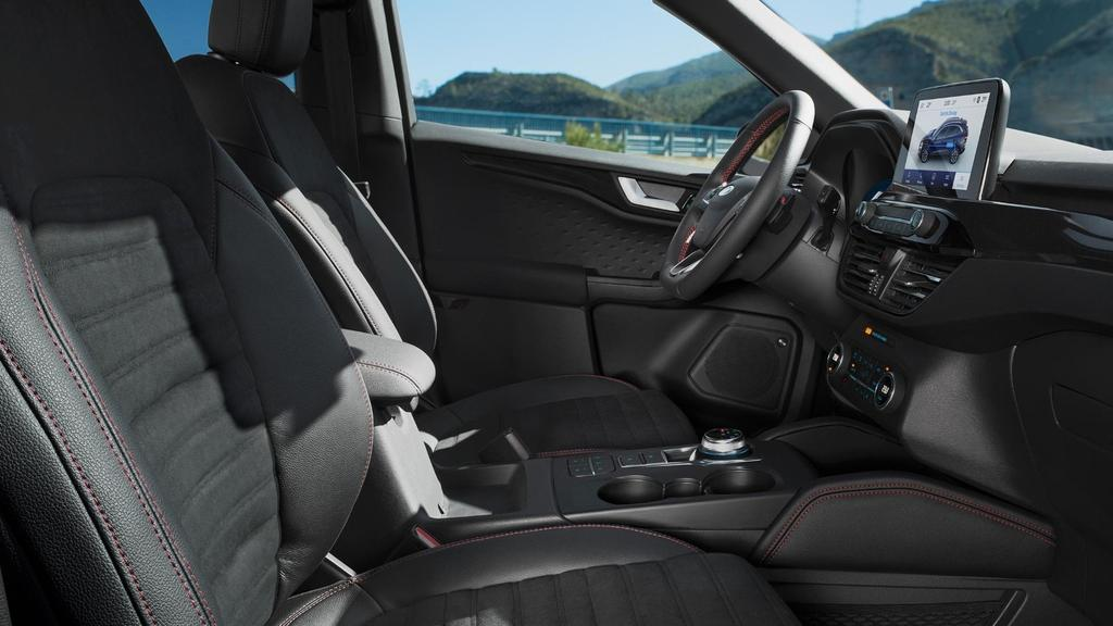 Ford_Kuga_18201_61657.webp