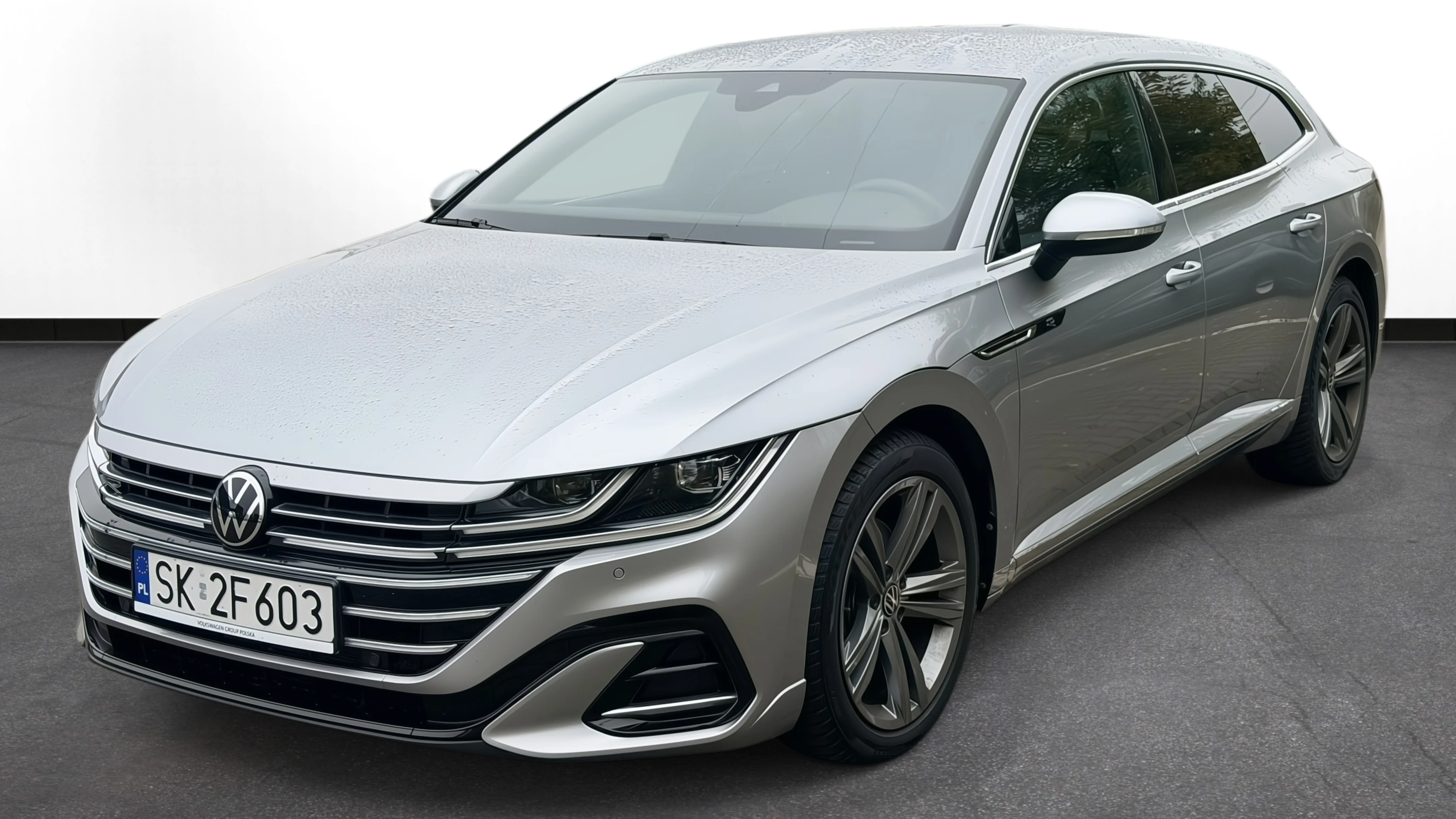 Volkswagen_Arteon_18273_61783.webp