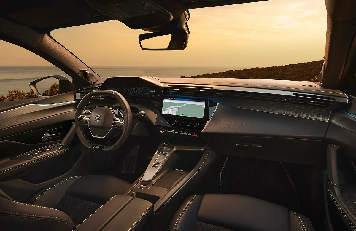 Peugeot_408_18301_62001.webp