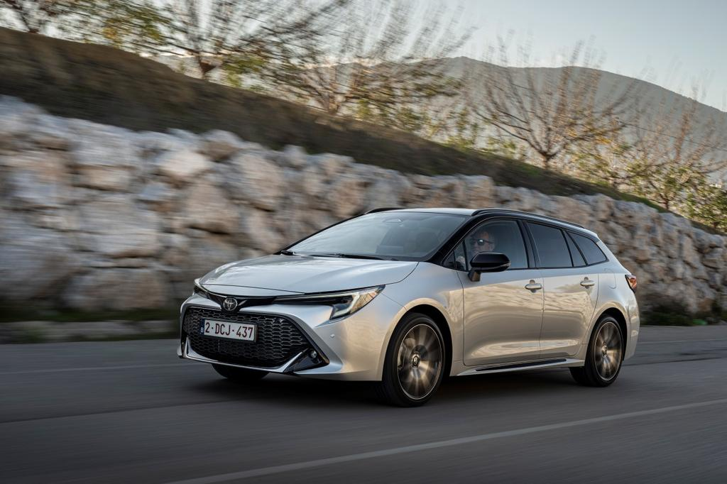 Toyota_Corolla_17254_62461.webp