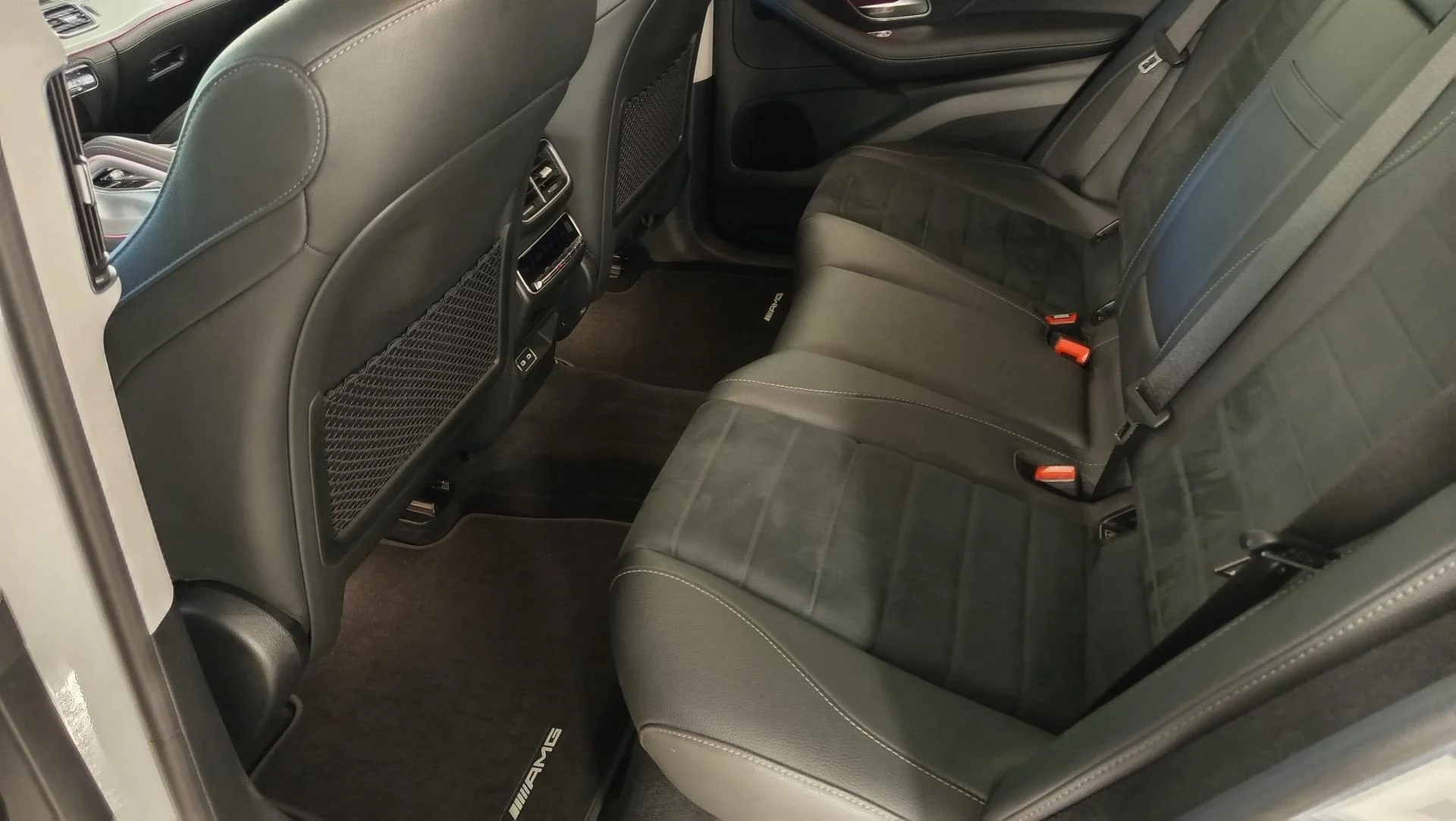 Mercedes_GLE_18430_63167.webp