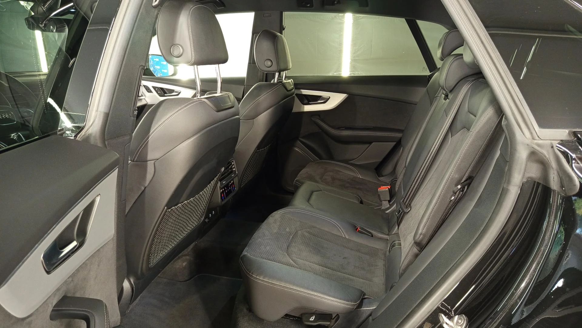 Audi_Q8_18431_63194.webp