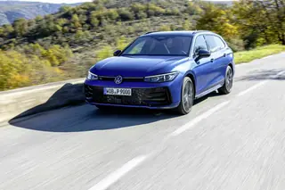 Volkswagen_Passat_17668_57503.webp