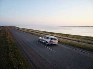 Volvo_V60_18072_60316.webp