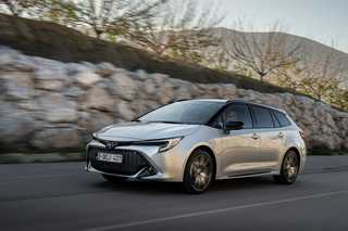 Toyota_Corolla_17254_62461.webp