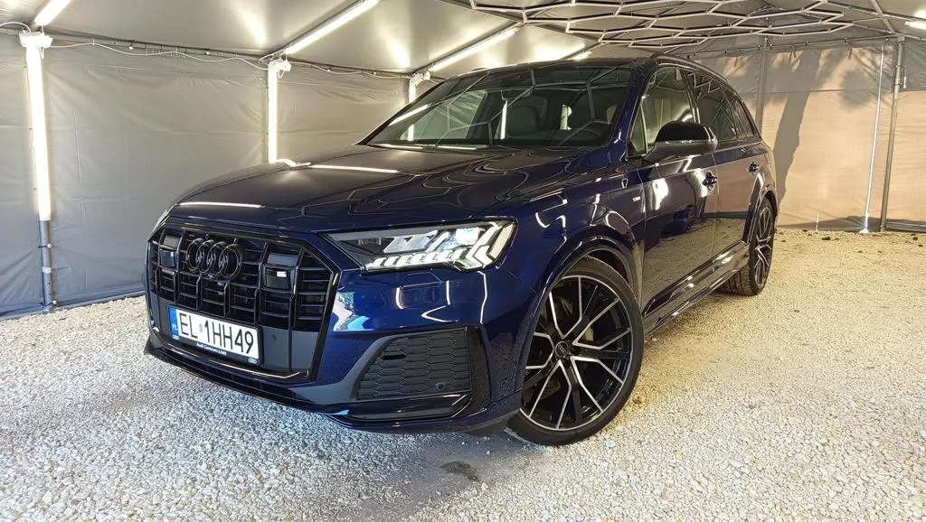 Audi_Q7_16385.webp