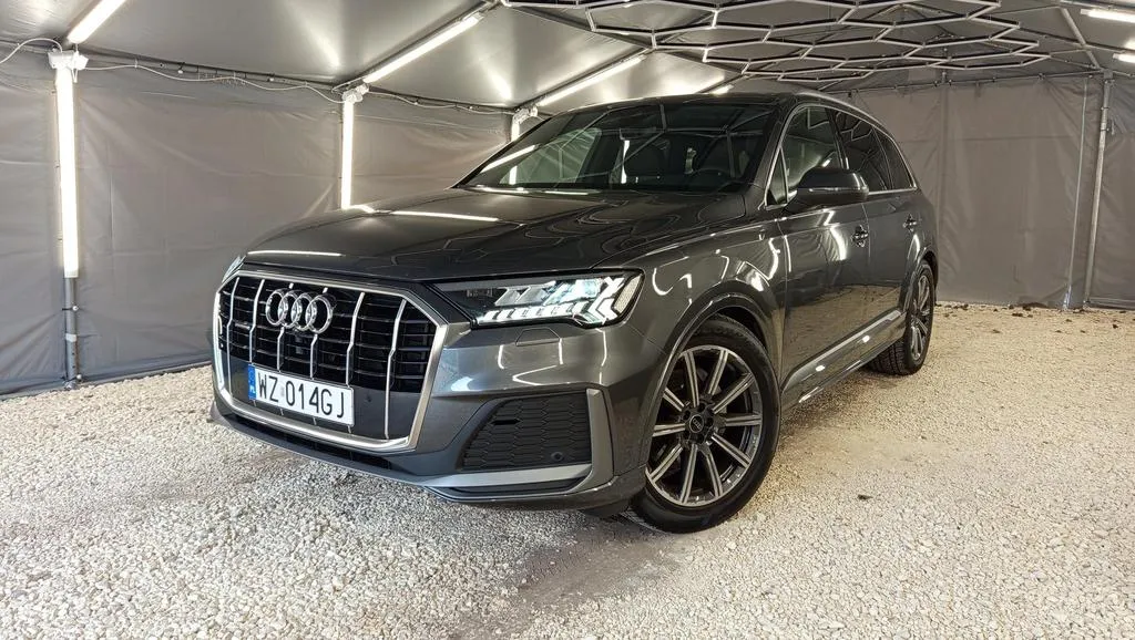 Audi_Q7_16529.webp