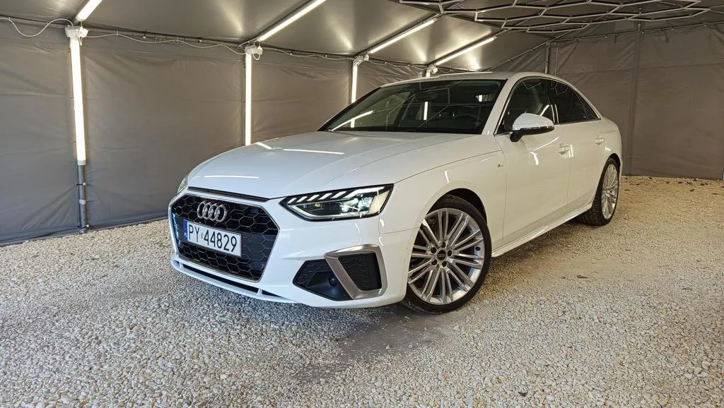 Audi_A4_16624.webp