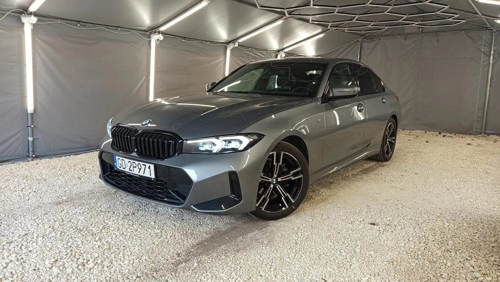 BMW_318i_17235.webp