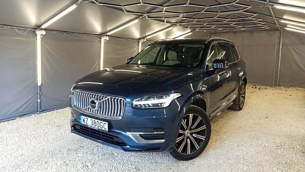 Volvo_XC90_17373.webp