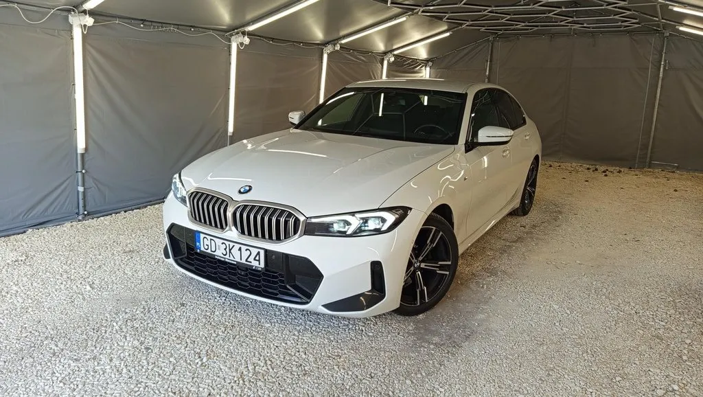 BMW_318i_17496.webp