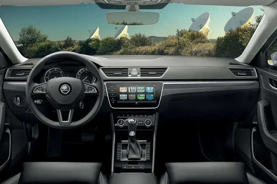 Skoda_Superb_17877_58531.webp