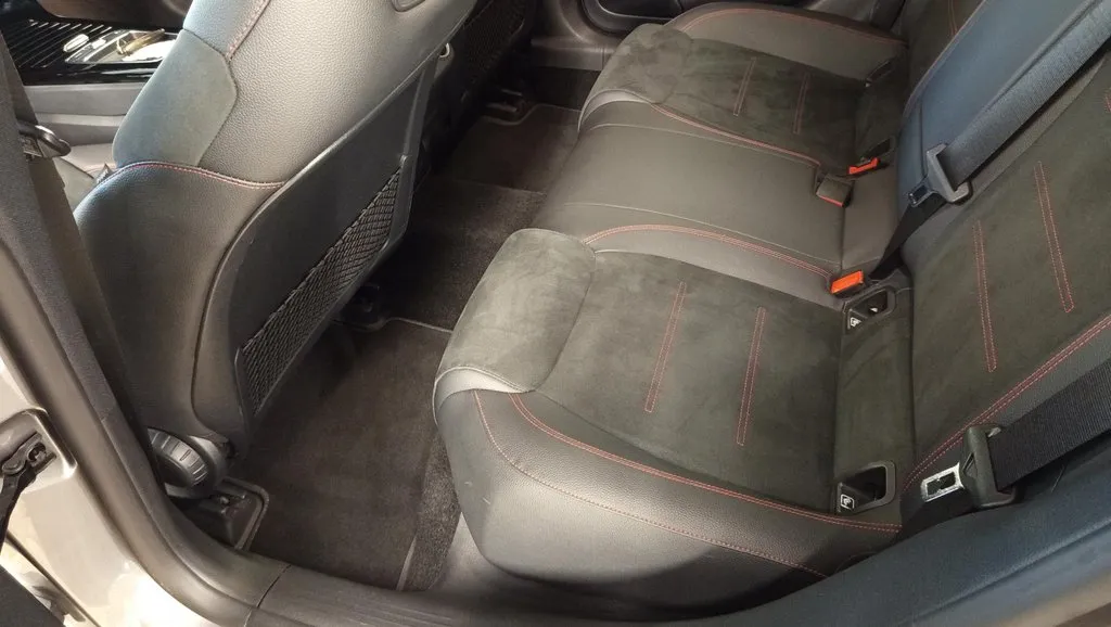 Mercedes_CLA_18001_59628.webp