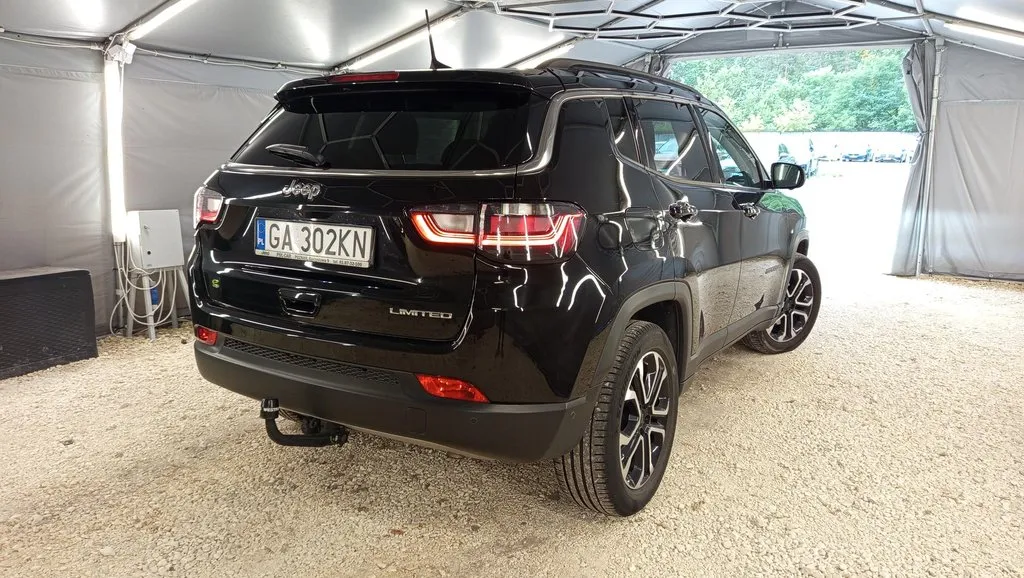 Jeep_Compass_18005_59654.webp