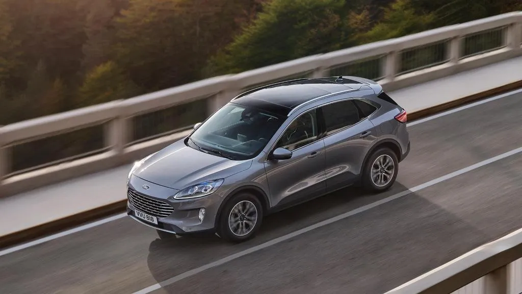 Ford_Kuga_18202_61651.webp