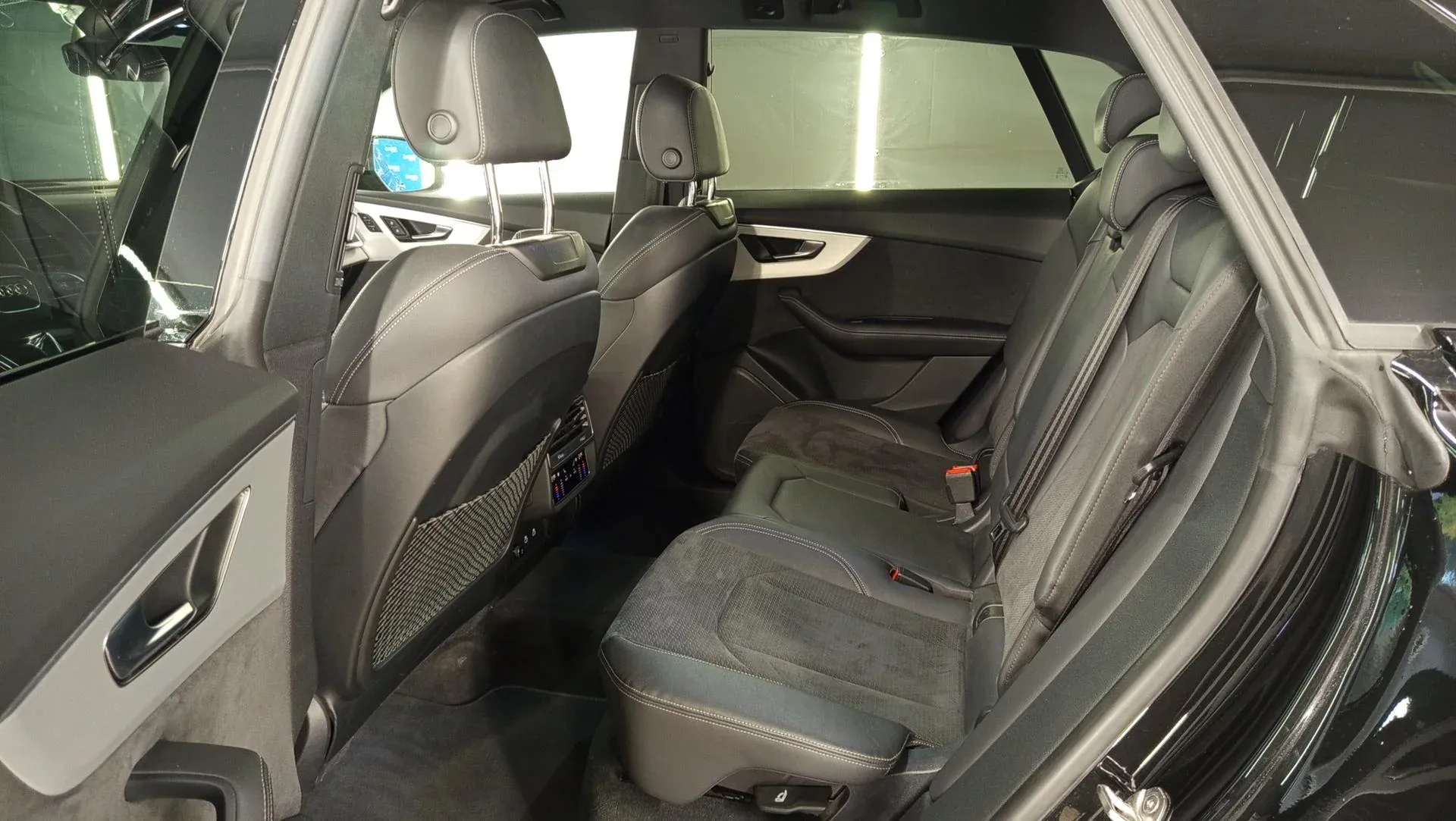 Audi_Q8_18431_63194.webp